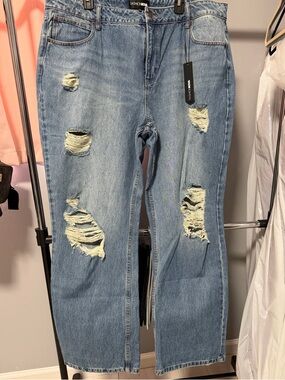 Fashion Nova Curve Light Blue Ripped Straight Leg Jeans SZ 18 Plus NWT